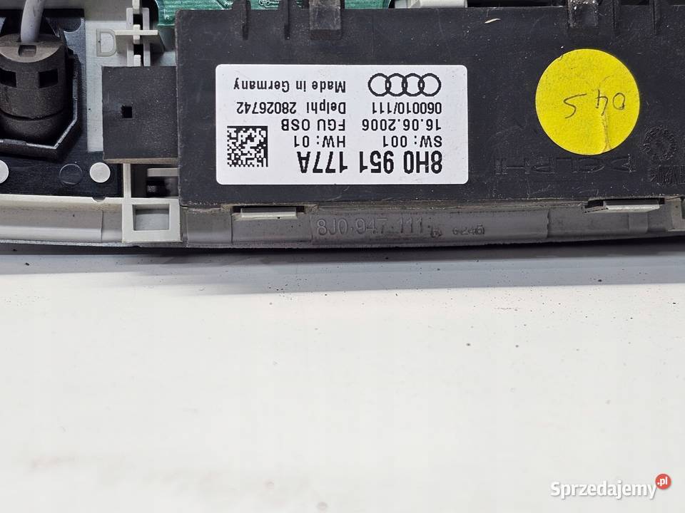 LAMPKA KABINY AUDI A3 8P CABRIO TT 8J0947111B 6 Przystajń