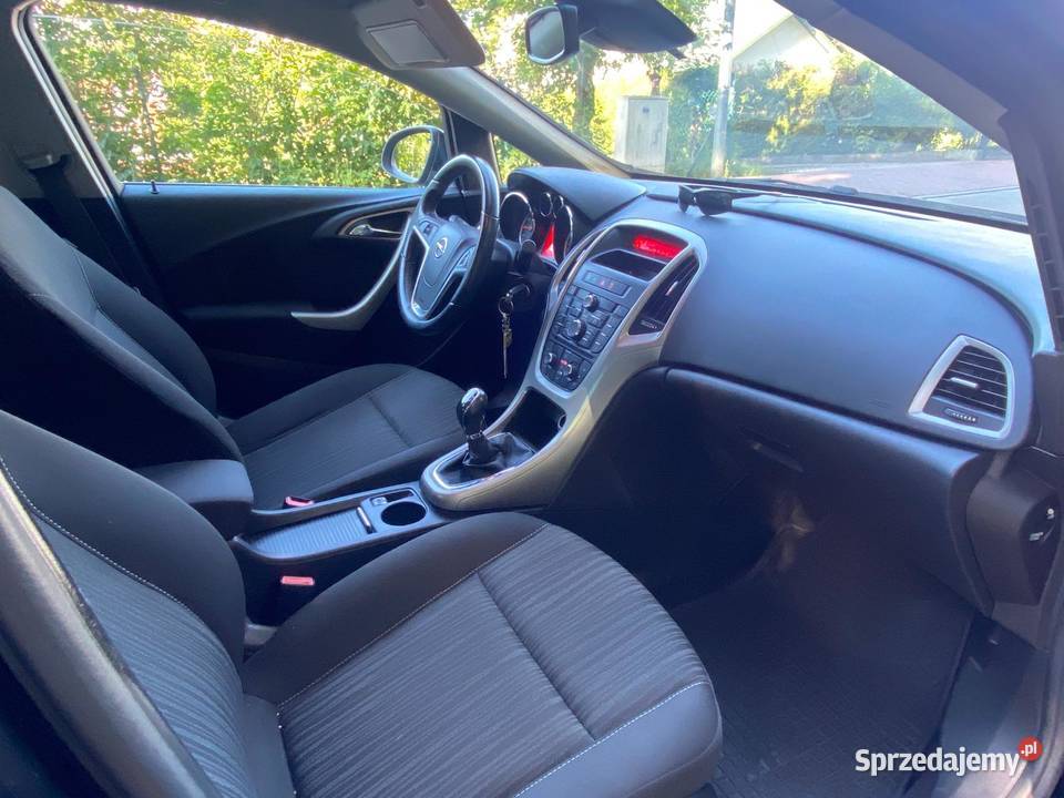 Opel Astra J 14 benzyna Prywatnie lubelskie Tomaszów Lubelski