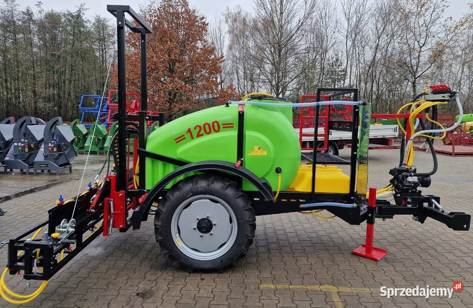 Opryskiwacz ciągany 1200l Demarol Giżycko
