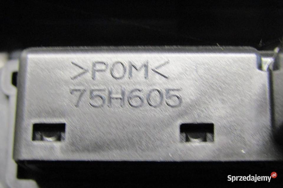 RADIO NAVIGACJA RAMKA PANEL SUZUKI VITARA III 15 osobowe