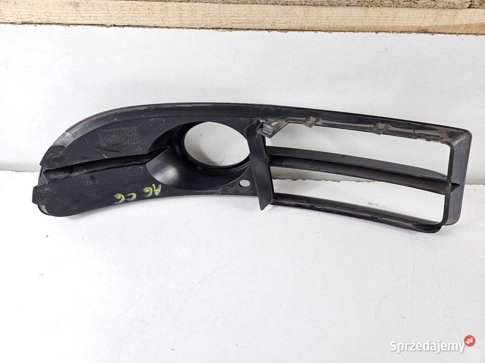 AUDI A4 B7 SLINE KRATKA LEWA ZDERZAKA PRZÓD Międzychód