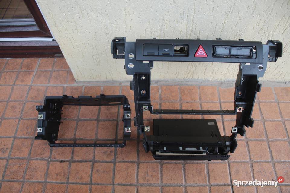 RAMKA STELAŻ RADIA NAWIGACJI 2 DIN AUDI A6 C5 sprzedam