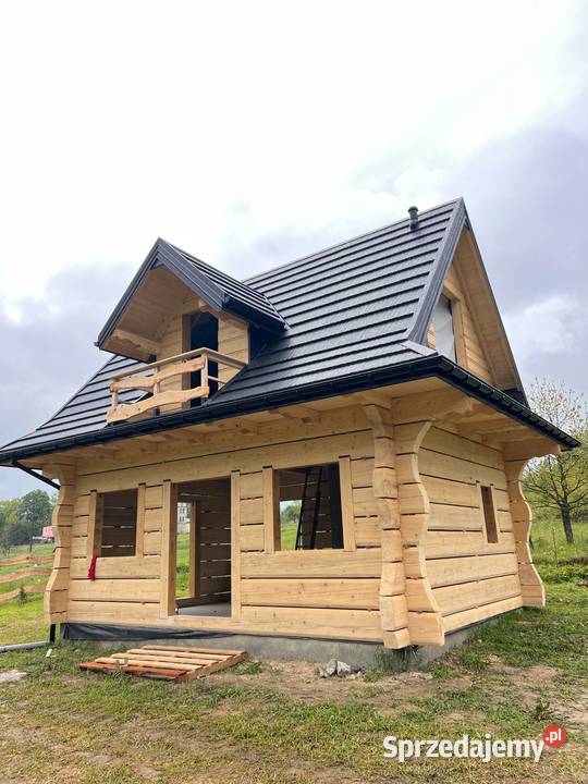 Dom z Bali Płazów modele górskie 35100 m