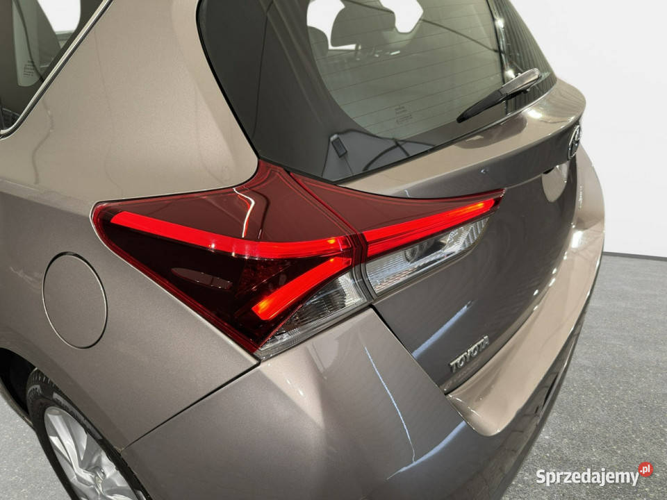 Toyota Auris 16 132 M6 20152016 r salon przebieg garażowany Myślenice