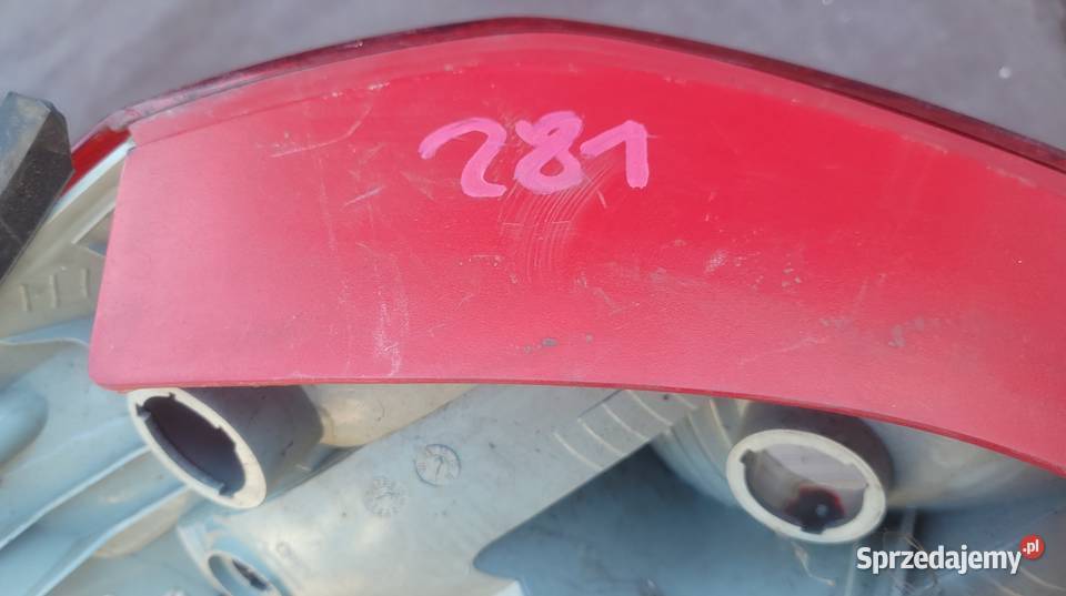 SKODA FABIA II LAMPA PRAWA TYLNA TYŁ 5J6945096 Ruda Śląska sprzedam