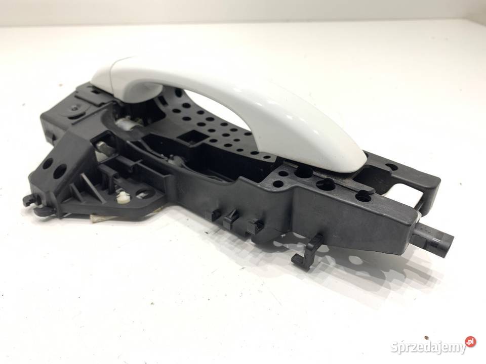 KLAMKA ZEWNĘTRZNA PRAWY PRZÓD KEYLESS AUDI A4 B8 osobowe