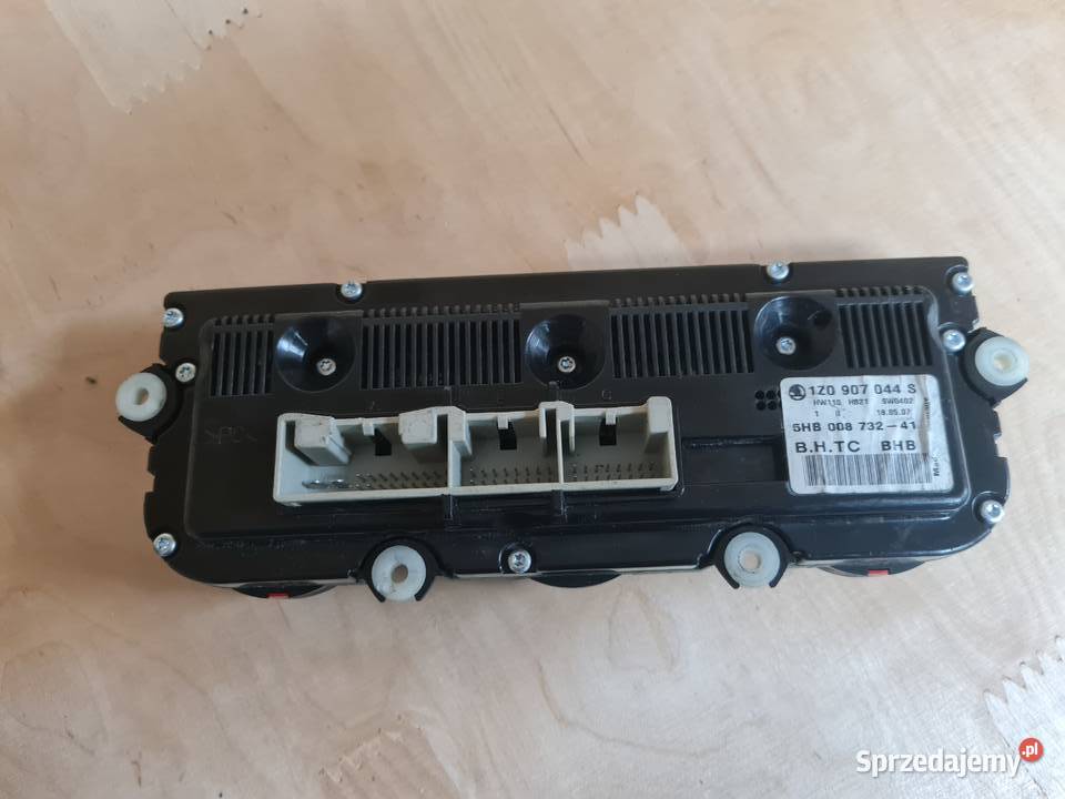 Panel klimatyzacj do Skoda Octavia II 1Z0 907 Śrem