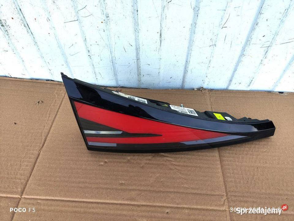 KIA SPORTAGE V 21 LAMPA TYŁ PRAWA W KLAPĘ
