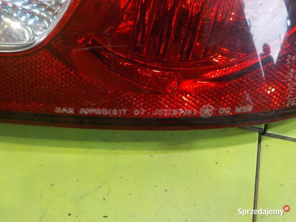 CHRYSLER SEBRING III 07r 4D lampa prawa tyl Suków