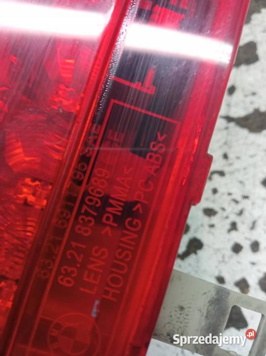 LAMPA TYŁ 8379689 W KLAPĘ PRAWA Bmw Seria 7 IV Części samochodowe
