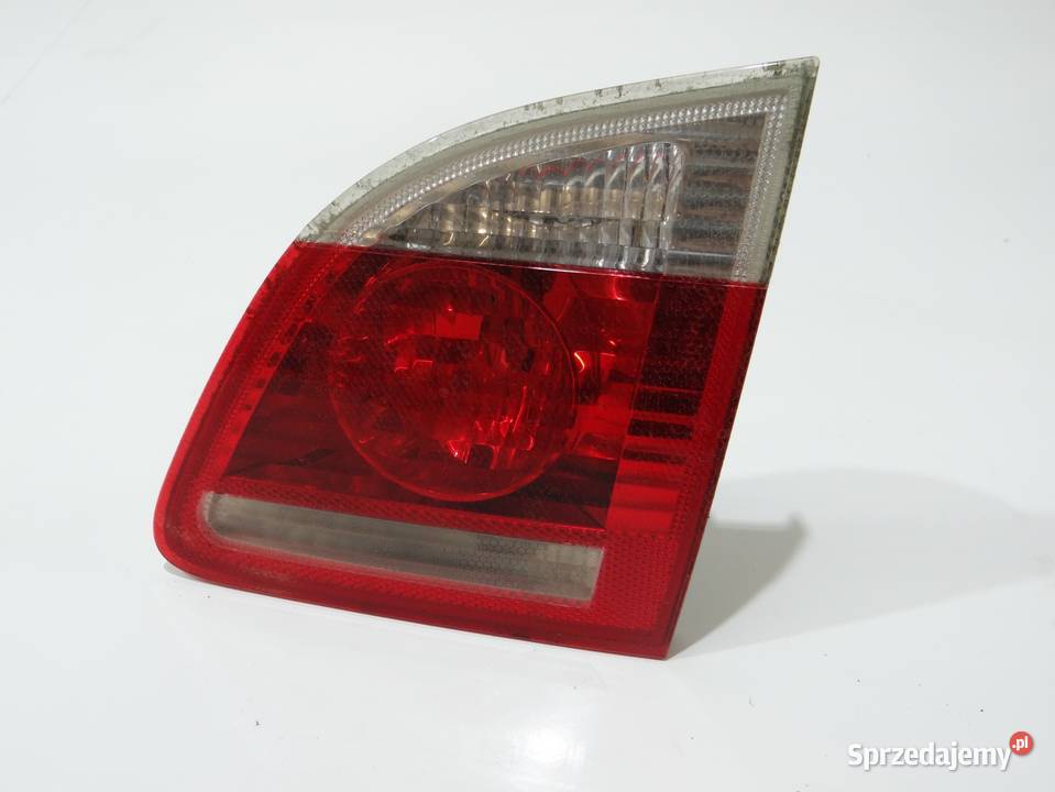 LAMPA W KLAPĘ BAGAŻNIKA PRAWY TYŁ BMW E61 lubelskie Strzyżewice