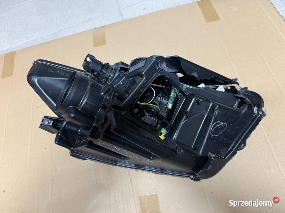 Lampa przednia lewa FORD MUSTANG VI FR3B13006B Kolbuszowa Dolna