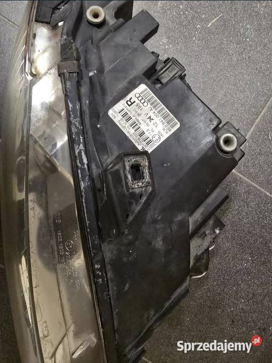 Lampy przód A4 b7 Święcany