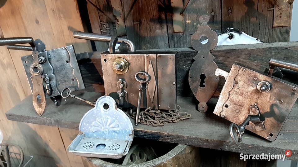 Zabytkowa zamek puszkowy