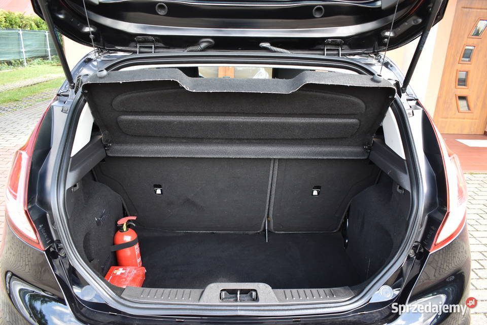 LED KLIMATYZCJA CZUJNIKI PARKOWANIA PRZÓDTYŁ gniazdo AUX Moczyłki