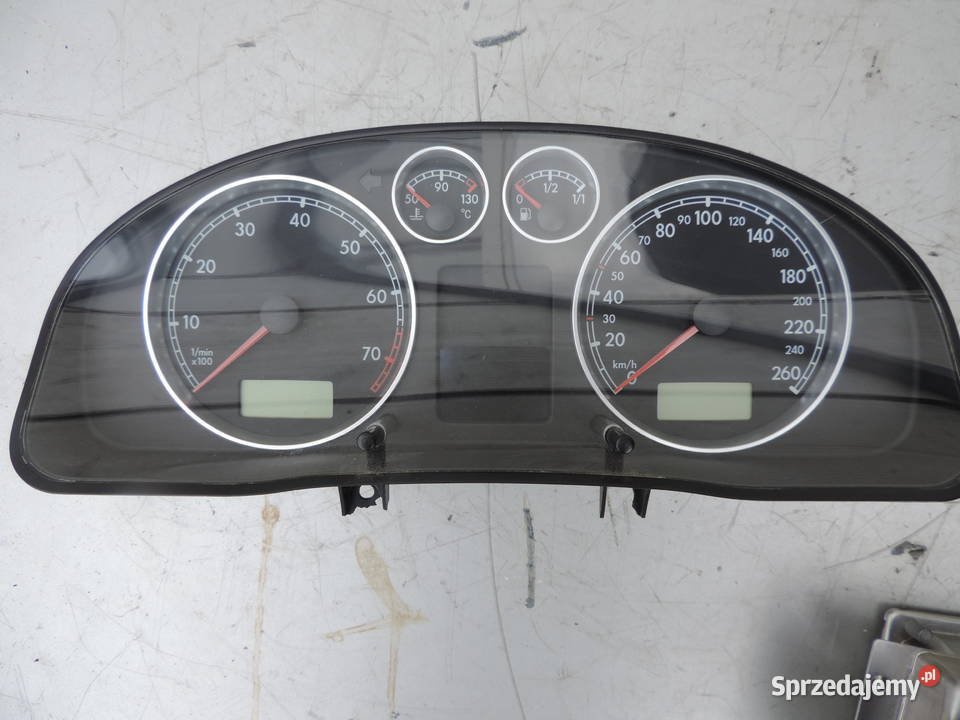 VW PASSAT B5 28 6V FL LICZNIK ZEGARY 3B0920 825
