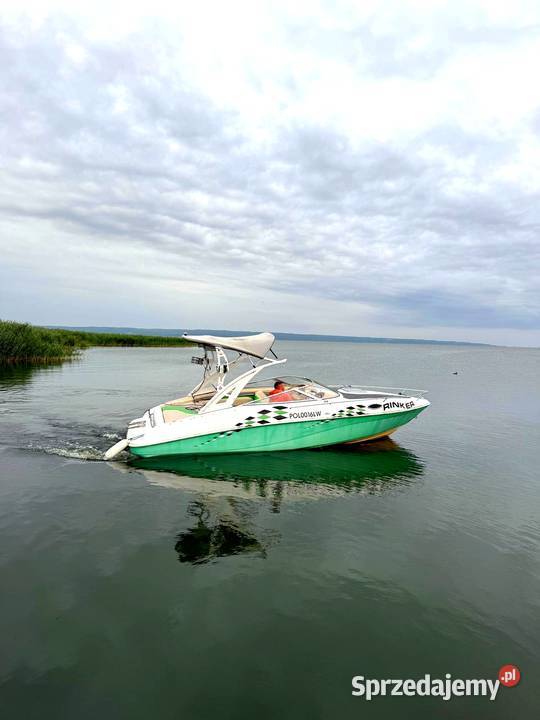 Łódź kadłubowa RINKER CAPTIVA z 1997 3l turbo
