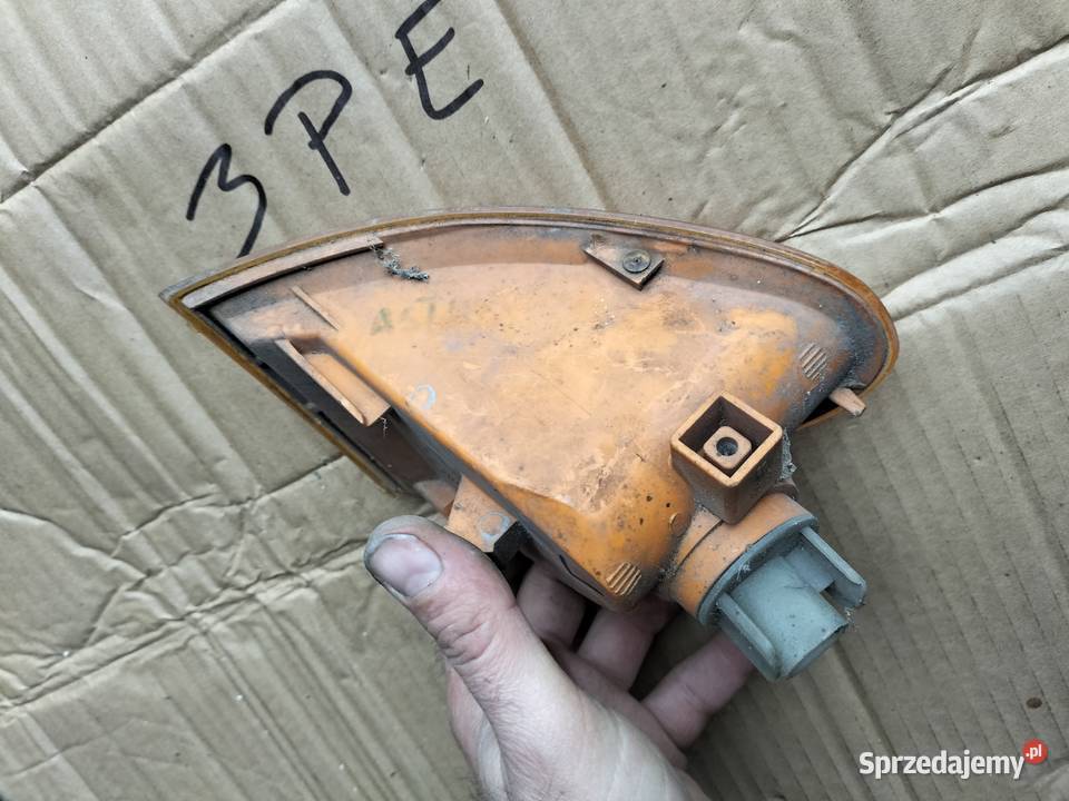 KIERUNKOWSKAZ LEWY ASTRA F OPEL Oświetlenie Kamień-Kolonia