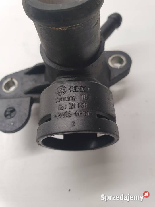 KRÓCIEC WODY TRÓJNIK AUDI A4 B8 A5 A6 06J121132D Przystajń