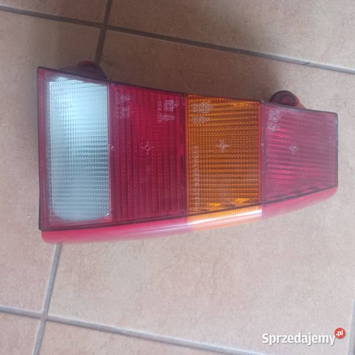Lampa tylna prawa Citroen AX 1991 Rakoniewice
