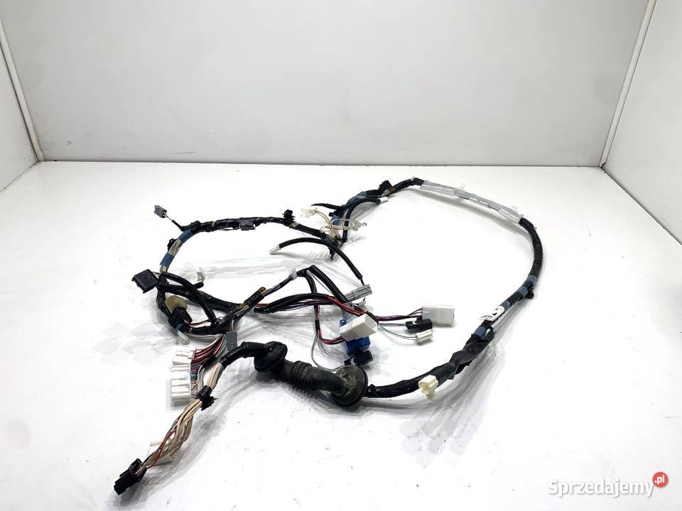 WIĄZKA KLAPY BAGAŻNIKA TYŁ TOYOTA RAV 4 IV 25