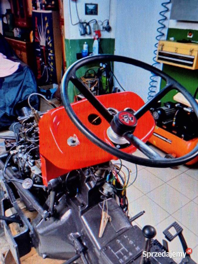 Massey ferguson 130 z turem Massey Ferguson Lipinki