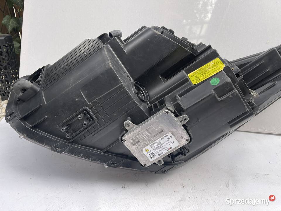 HYUNDAI I40 PRAWA LAMPA BIXENON SKRĘTNY Oświetlenie wielkopolskie Ostroróg