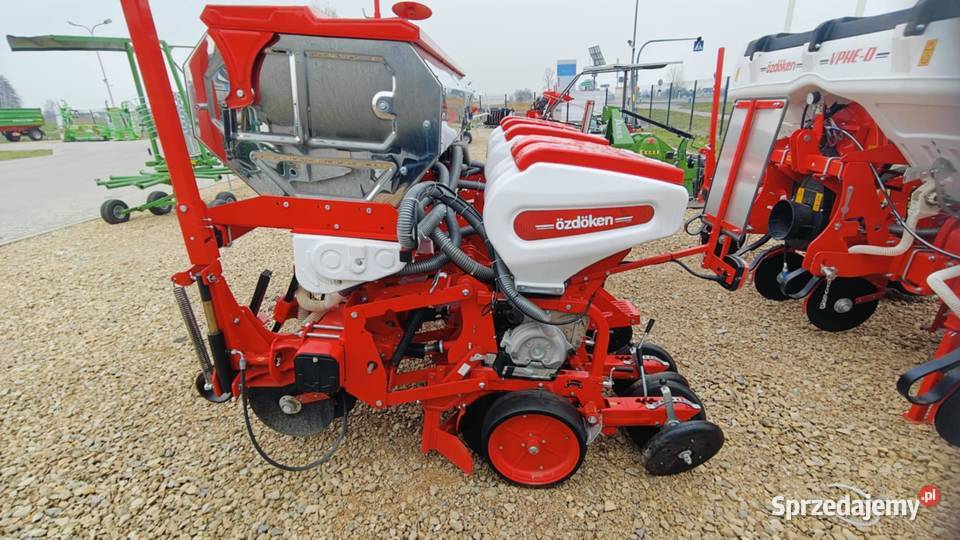 Siewnik do kukurydzy 6 rzędów rama Stryków