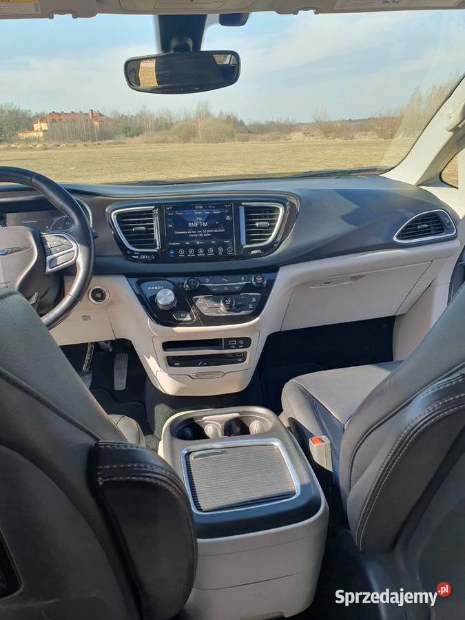 Chrysler Pacifica 2019r przebieg 46000 automatyczna