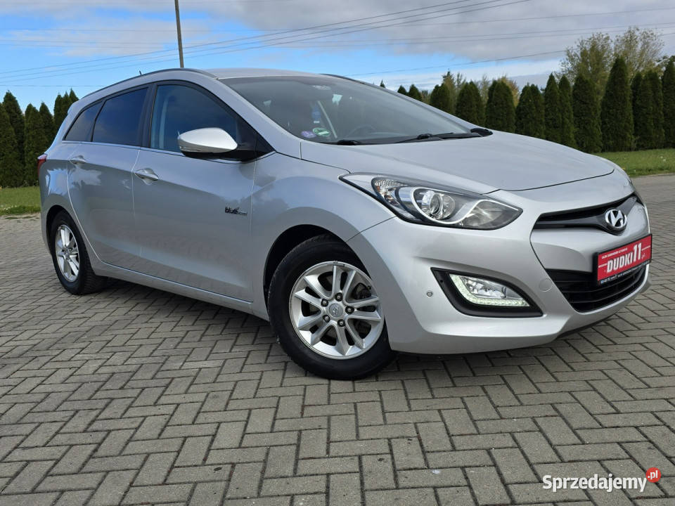 Hyundai i30 16Benzyna NavigacjaCzytanie elektrochrom. lusterka boczne