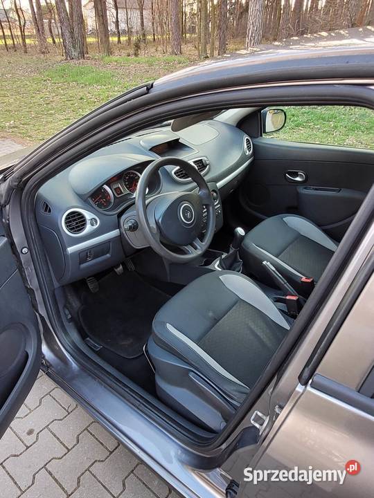 Renault Clio III 12 TCELPG 101 mazowieckie