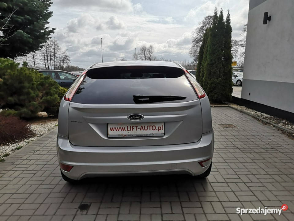 Ford Focus 16 16V 101 Klima Halogoeny Isofix Hatchback Focus Strzegom