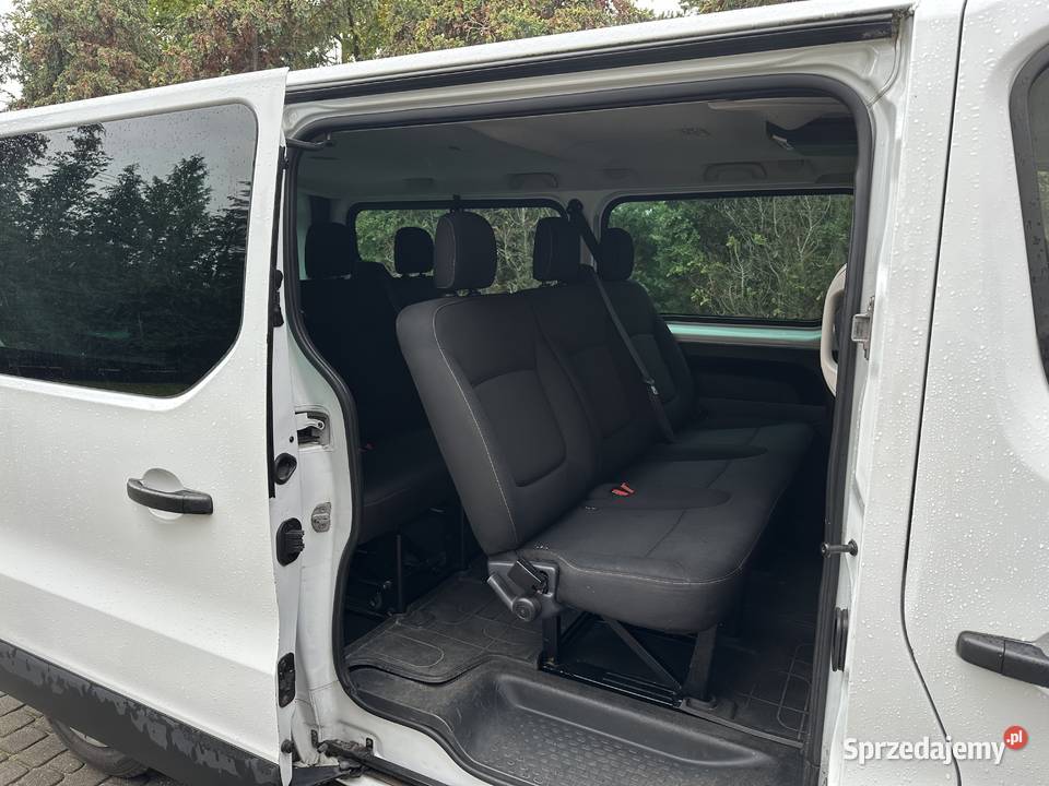 Renault Trafic III 16 diesel wersja long 9 osób Warszawa