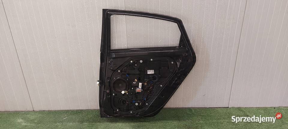 DRZWI PRAWY TYŁ HYUNDAI I30 II 5D HB 1117 LAKPAE Międzychód sprzedam