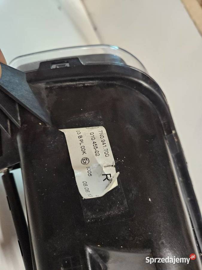 VW SHARAN HALOGEN PRAWY ZDERZAKA PRZÓD 7N0941700 Międzychód sprzedam