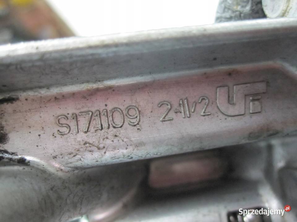 AUDI VW VI 16 TDI CAY 105 pompa oleju 03L115105C