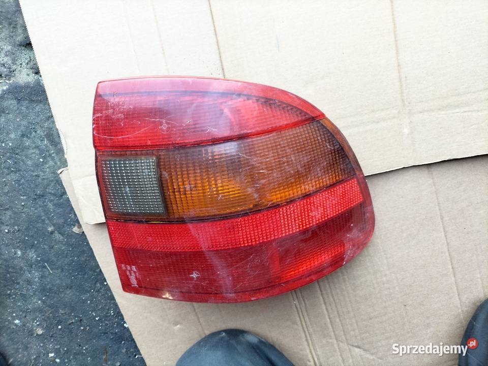 ASTRA F SEDAN LAMPA TYŁ TYLNA PRAWA lubelskie Kamień-Kolonia