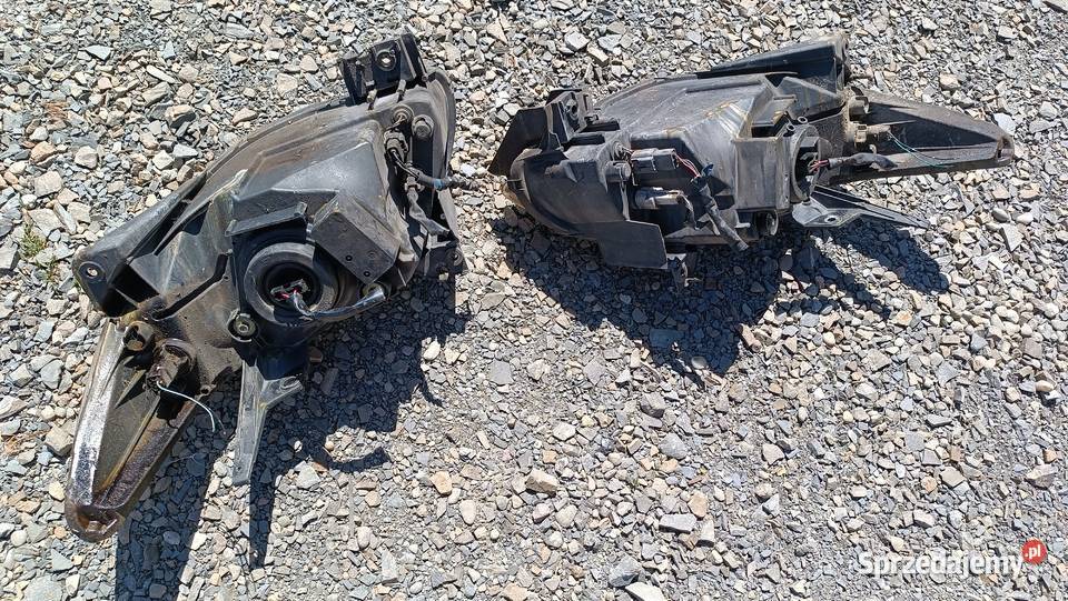 Lampa prawa lewa przednia przód Mazda MPV II 2 Radłów