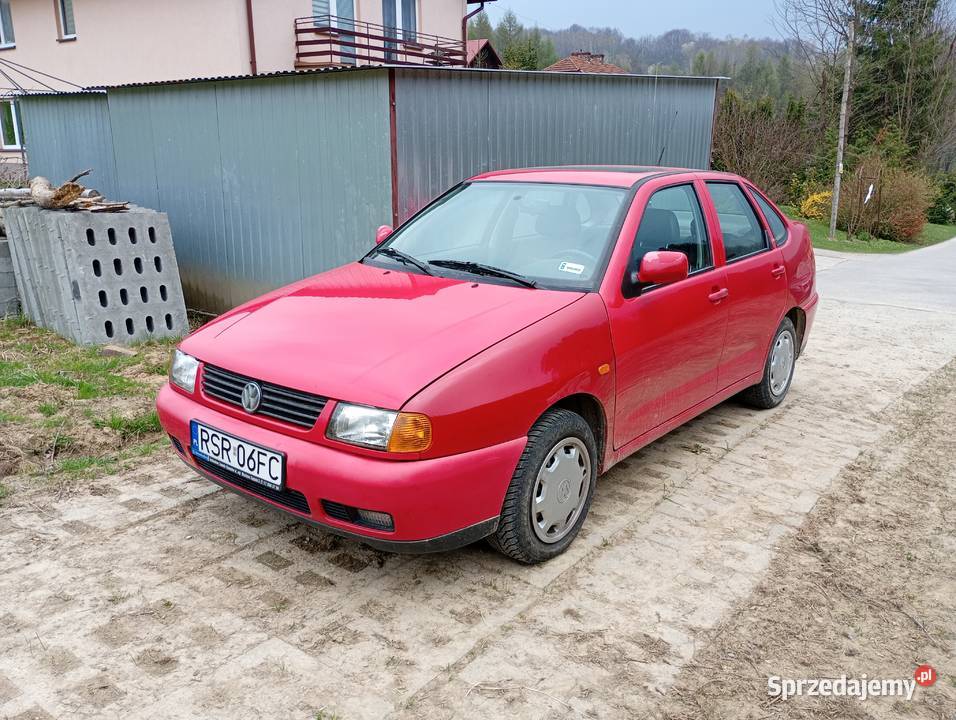 Volkswagen Polo 16 benzyna 100KM
