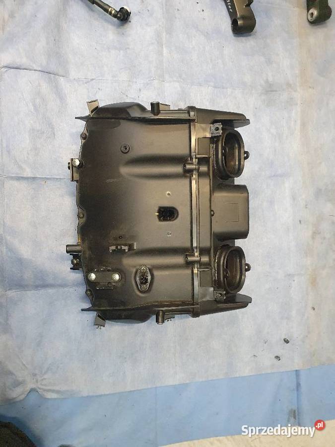 Honda CB 1000r SC80 Airbox obudowa filtra Plastiki Grońsko
