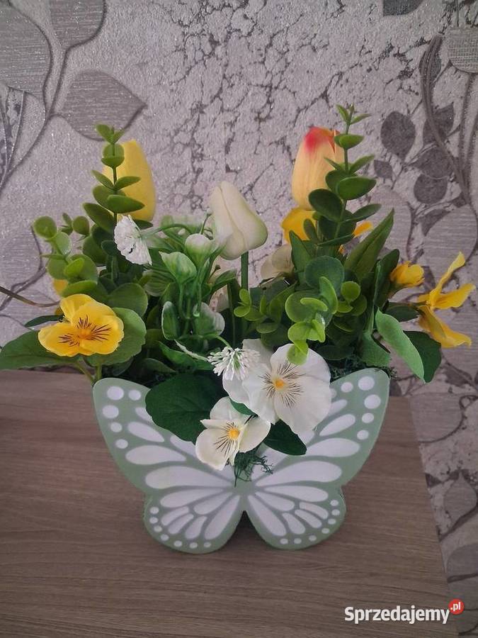 Motylek kompozycja kwiatowa Żywiec