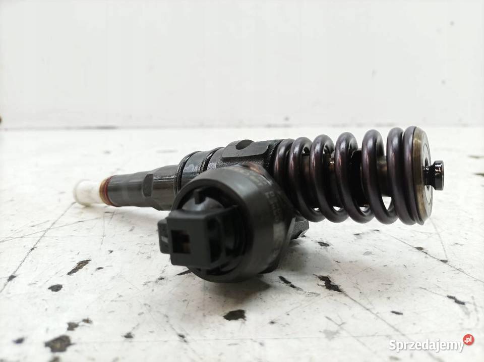 POMPOWTRYSKIWACZ 038130073BA 19 TDI VW sprzedam