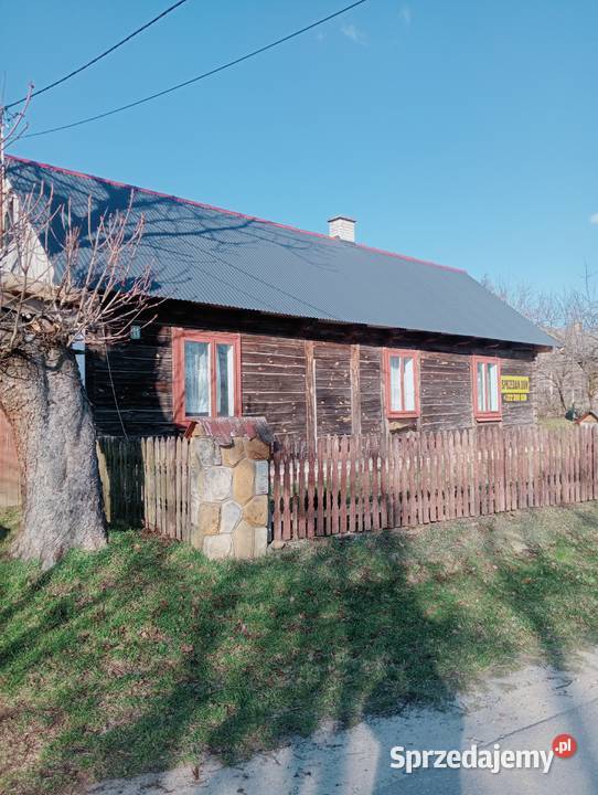 Dom drewniano murowany Iwaniska