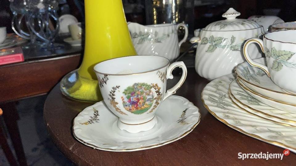 Filiżanka Import scena dworska Biała porcelana Gdańsk