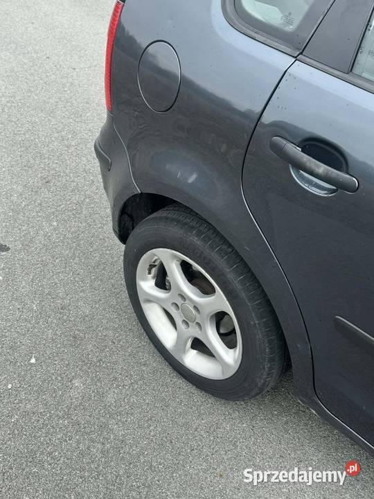 Volkswagen polo 14 TDI pięć drzwi 2003 łódzkie Niechcice sprzedam