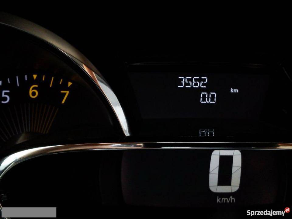 Renault Clio czerwony Rok produkcji 2014