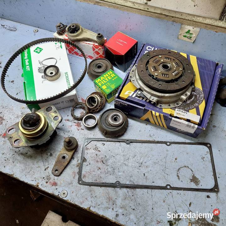 Renault kangoo 14 benzyna 2000r kupiony w polskim salonie Piaseczno sprzedam