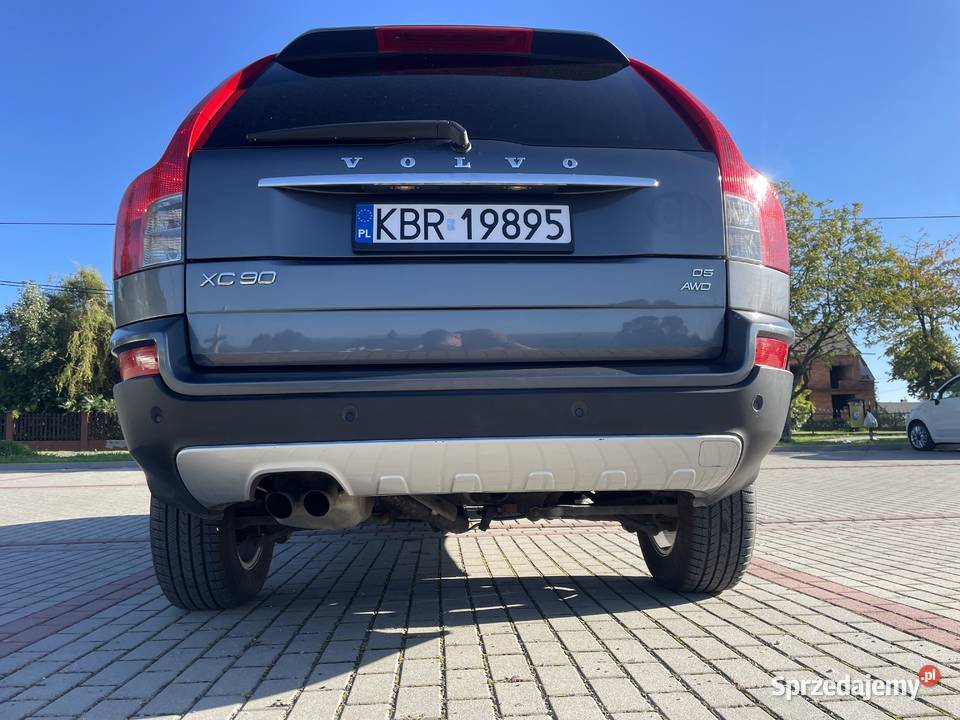 Volvo XC90 stan Ksiazka serwisowa wpisy glownie