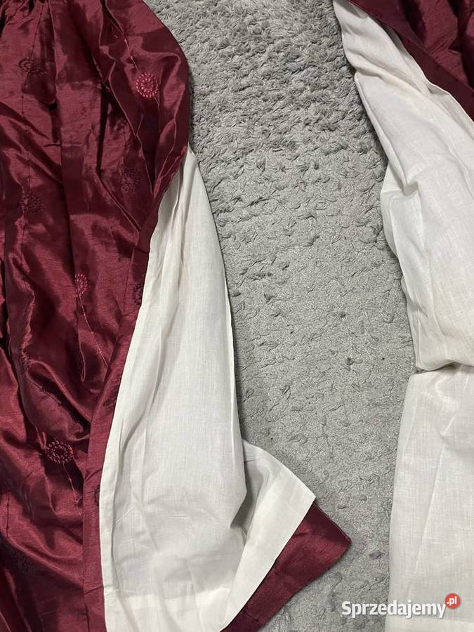 Dwie krótkie zasłony kolor bordowy Chełm