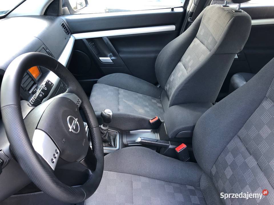 OPEL VECTRA 18 GTSLPG KRAJOWY ZADBANY Vectra Ruda Śląska